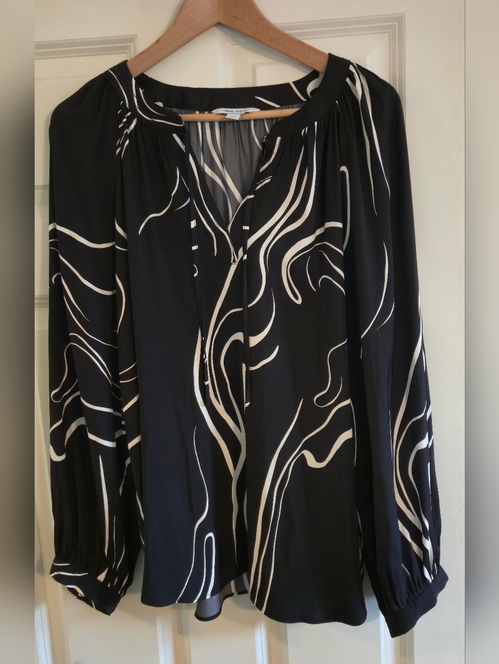 NINE WEST Black & White Printed Long-Sleeve Blouse